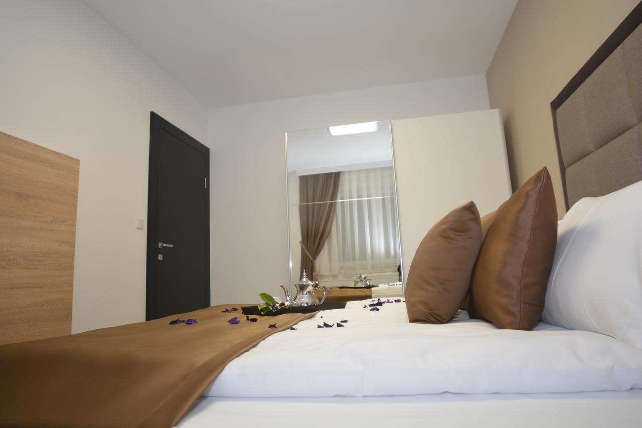 Apart Hotel Family Saraievo Exterior foto