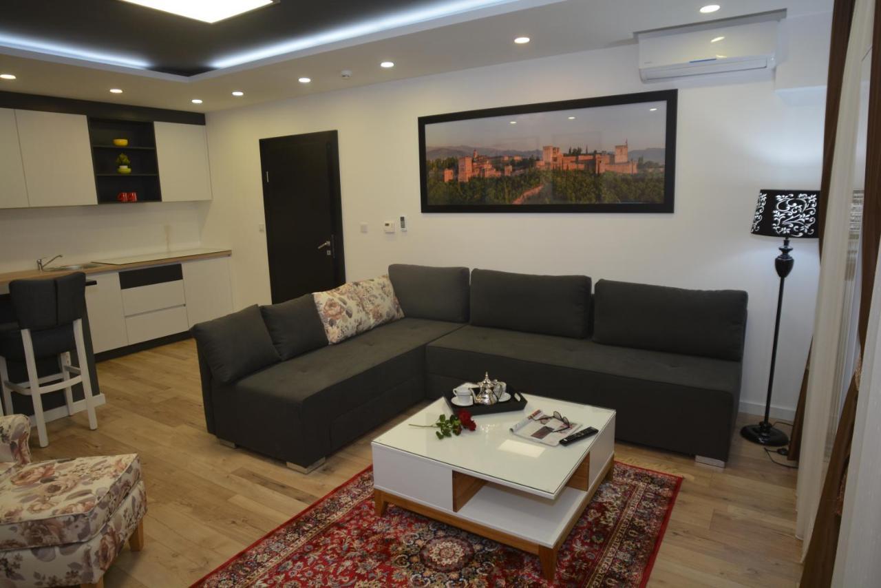 Apart Hotel Family Saraievo Exterior foto